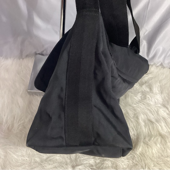 GUCCI Black Nylon Unisex Silver Metal Buckle Shoulder Messenger Bag 122375 - Picture 8 of 14